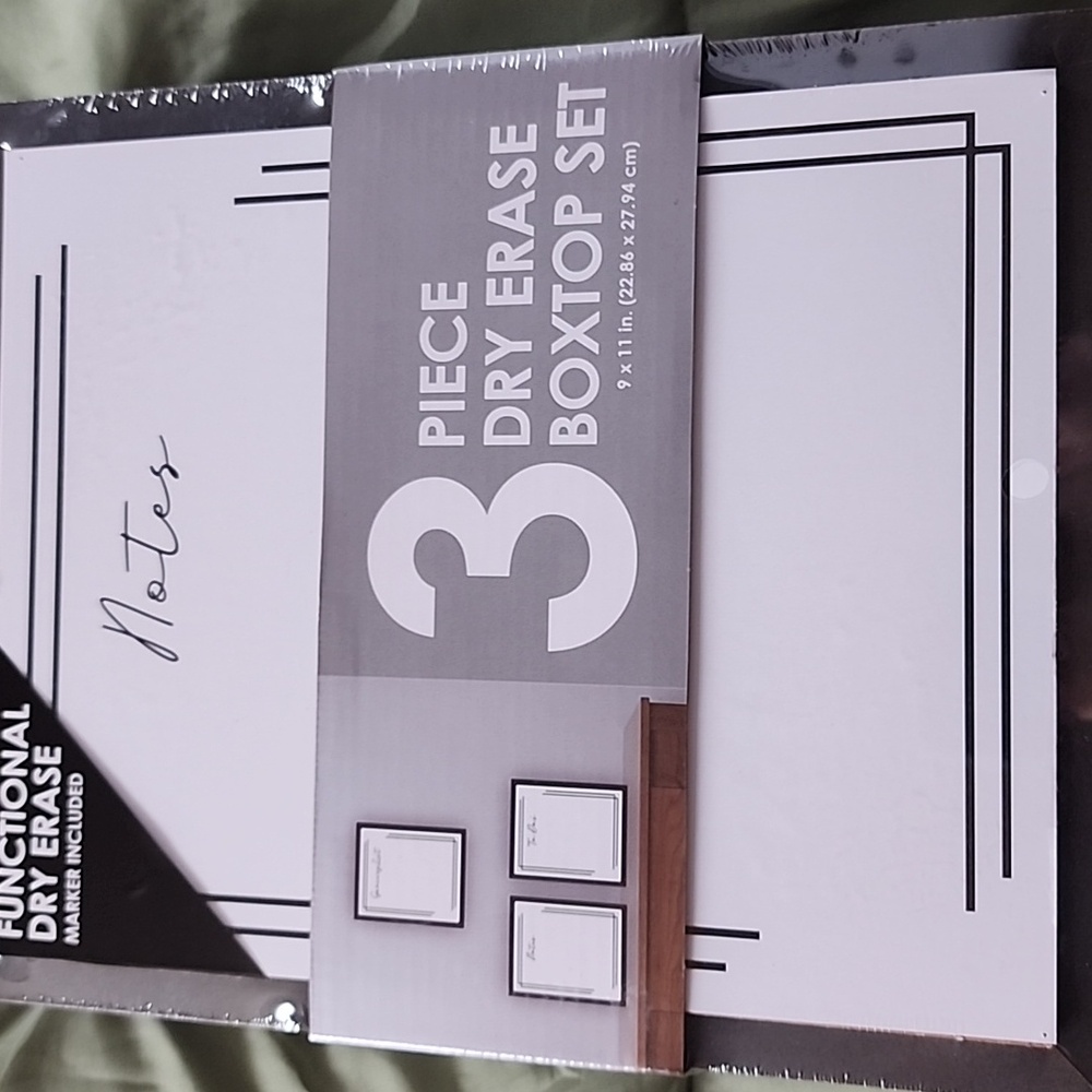 NWT 3 pc Dry Erase Boxtop Set